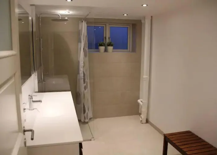 Close To Centrum, And Subway Apartment *